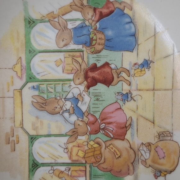 Vintage Bunnykins "At The Post Office" child bowl by Royal Doulton - Picture 2 of 4